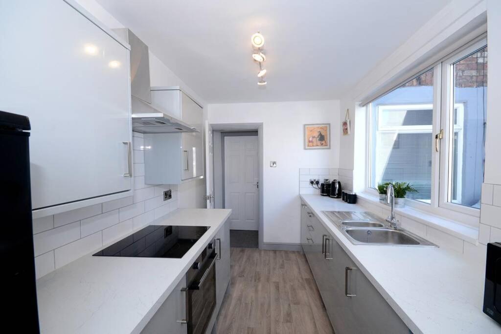 Villa Renovated House Near Darlington Train Station. Exterior foto